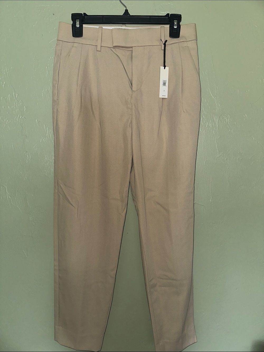 Banana Republic Men's Tan Pleated Dress Pants